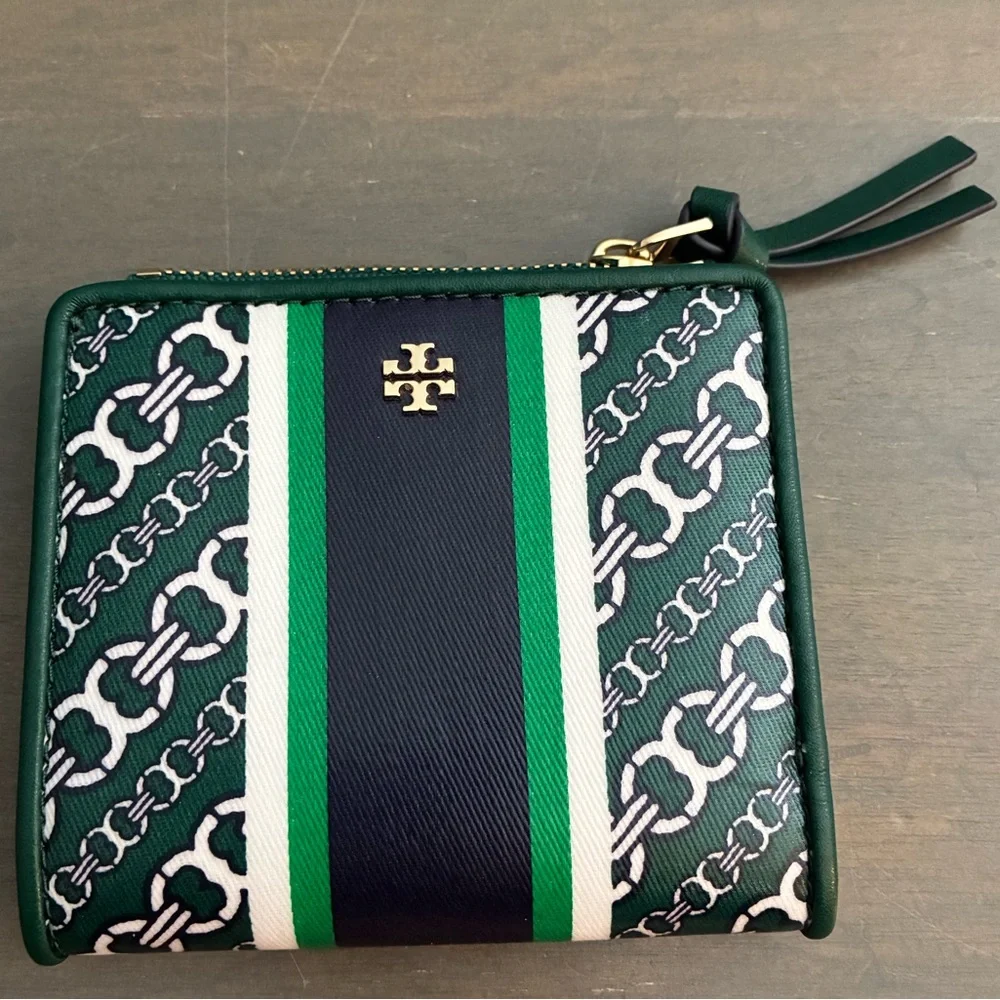 Tory Burch Green and Navy Patterned Wallet New W/O Tags Leather - Picture 1 of 7